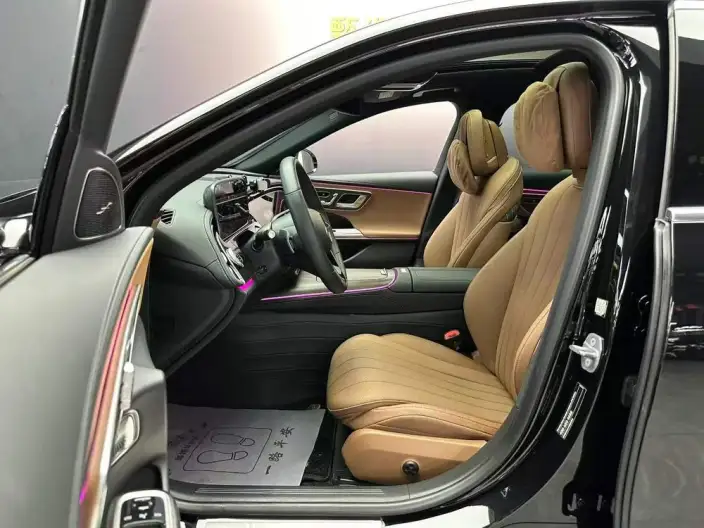 Mercedes-Benz E-Class 2024 Model E 300 L Luxury Model sedan – фото 6