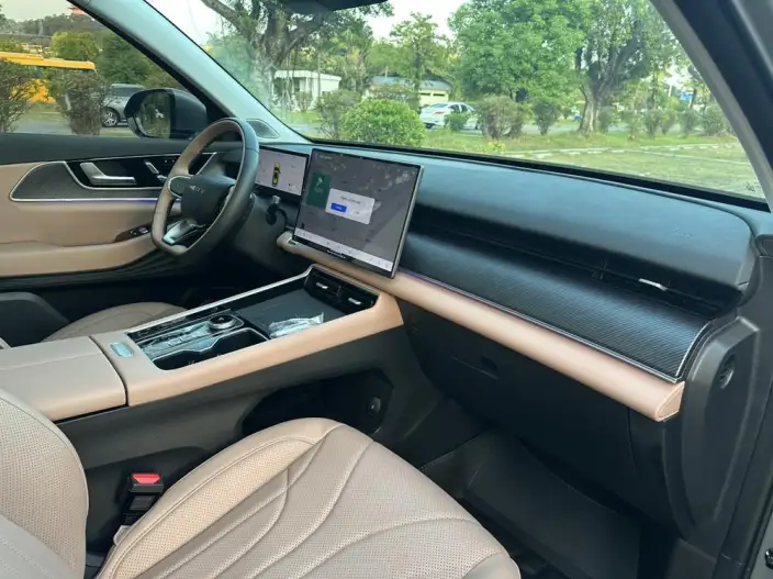 Chery Tiggo 8L 2024 Model 2.0T Automatic Deluxe Edition – фото 11