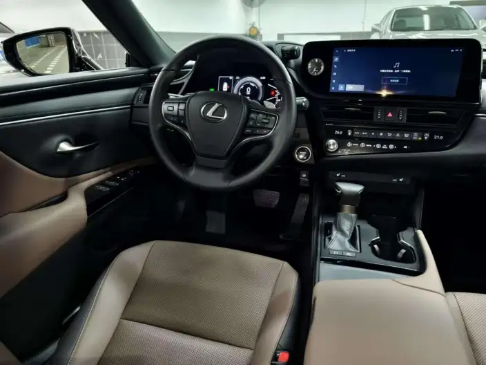 Lexus ES 2022 Model 300h Superior Edition – фото 12