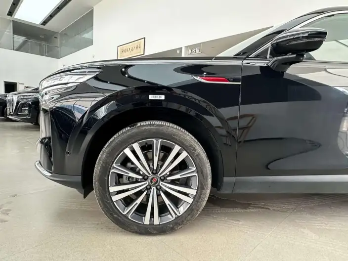 HONGQI HS6 PHEV 2026 Model 240 Smart Hybrid Edition – фото 9