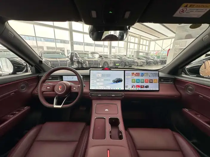 HONGQI HS6 PHEV 2026 Model 240 Smart Hybrid Edition – фото 10