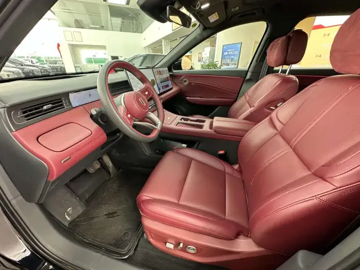 HONGQI HS6 PHEV 2026 Model 240 Smart Hybrid Edition – фото 13