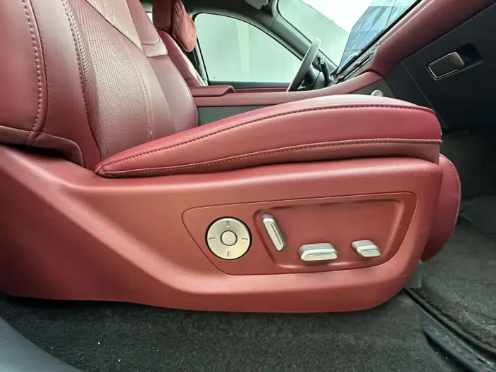 HONGQI HS6 PHEV 2026 Model 240 Smart Hybrid Edition – фото 14