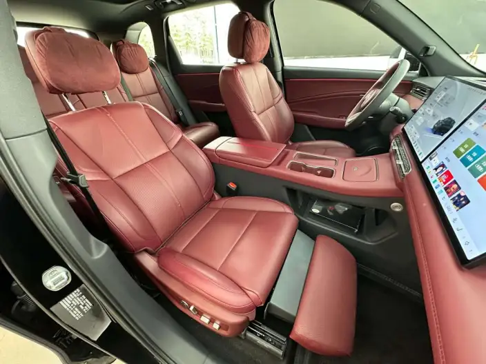 HONGQI HS6 PHEV 2026 Model 240 Smart Hybrid Edition – фото 18