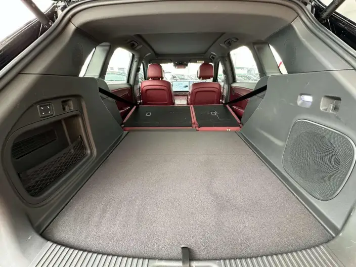 HONGQI HS6 PHEV 2026 Model 240 Smart Hybrid Edition – фото 19