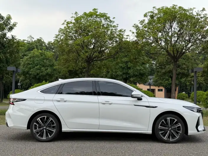 Chery Arrizo 8 2025 Model 1.6TGDI DCT Smart – фото 8