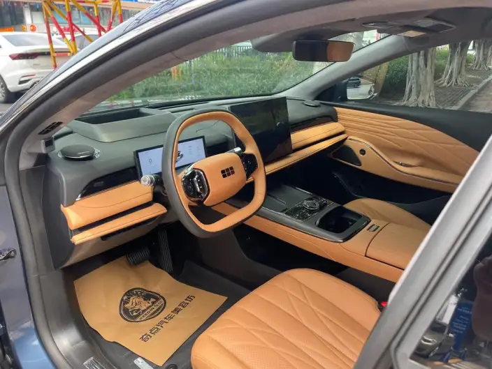 Geely Galaxy E8 PHEV 2025 Model 130km EM-i Ultimate Edition – фото 23