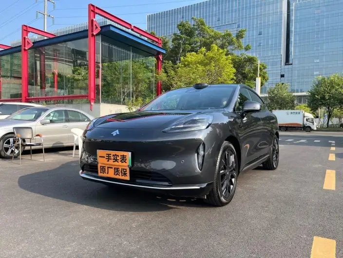Hyper HT 2025 Model 825 Max Edition