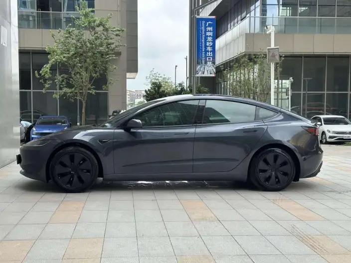 Model 3 2023 Model Rear-wheel drive version – фото 4