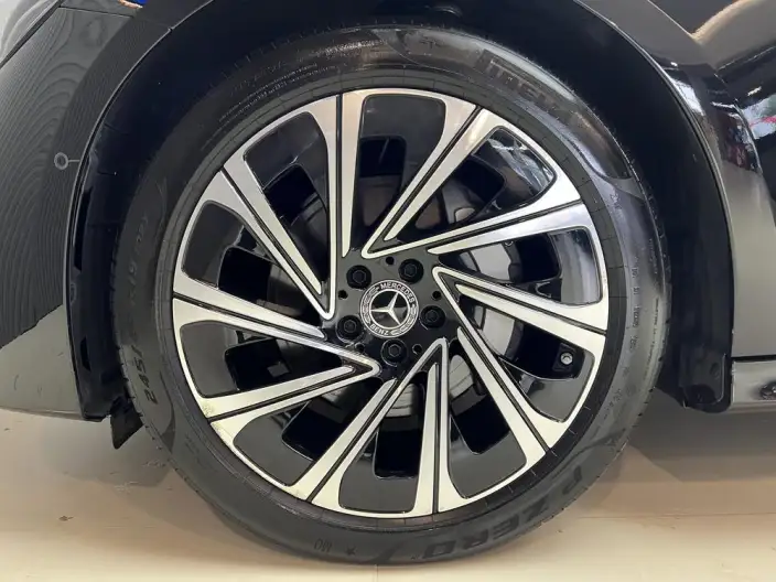 Mercedes-Benz E-Class 2025 Model E 300 L Luxury Model sedan – фото 5