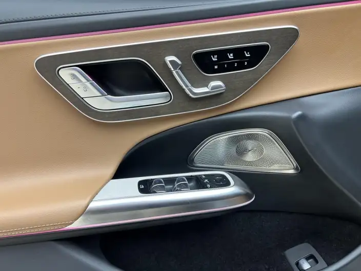 Mercedes-Benz E-Class 2025 Model E 300 L Luxury Model sedan – фото 11