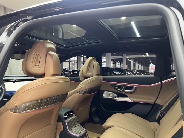 Mercedes-Benz E-Class 2025 Model E 300 L Luxury Model sedan – фото 13