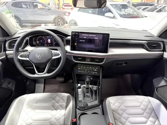Volkswagen Tayron 2023 Model 280TSI 2WD Luxury Plus Advanced version – фото 7