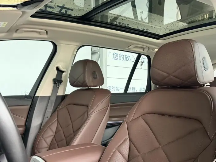BMW X5 2023 Model xDrive30Li M Sports Set – фото 7