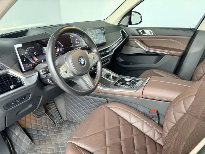BMW X5 2023 Model xDrive30Li M Sports Set – фото 20