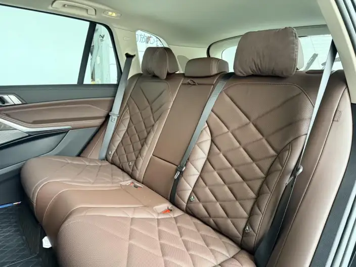 BMW X5 2023 Model xDrive30Li M Sports Set – фото 21