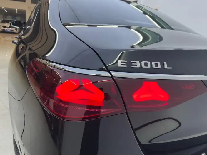 Mercedes-Benz E-Class 2026 Model E 300 L Luxury Model sedan – фото 7