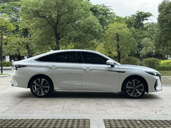 Chery Arrizo 8 2022 Model 1.6TGDI DCT Ya – фото 8