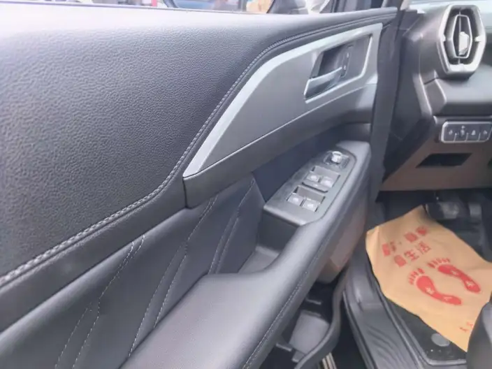 Haval H5 2023 Model 2.0T Diesel Ling Innovation Automatic 4WD – фото 12