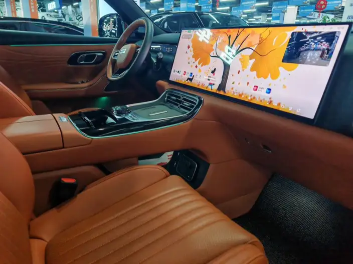 Geely M9 2025 Model 210km 4WD Pilot Edition – фото 10