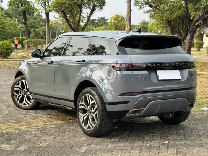 Range Rover Evoque 2020 Model 249PS R-DYNAMIC S Sports Edition – фото 5
