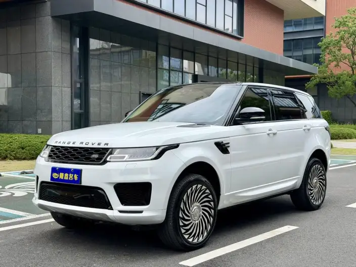 Range Rover Sport 2020 Model 3.0 L6 HSE DYNAMIC – фото 1