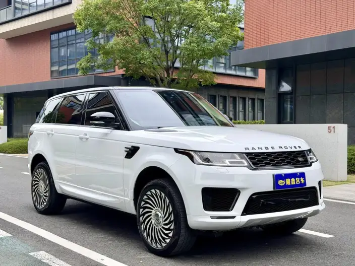 Range Rover Sport 2020 Model 3.0 L6 HSE DYNAMIC – фото 3