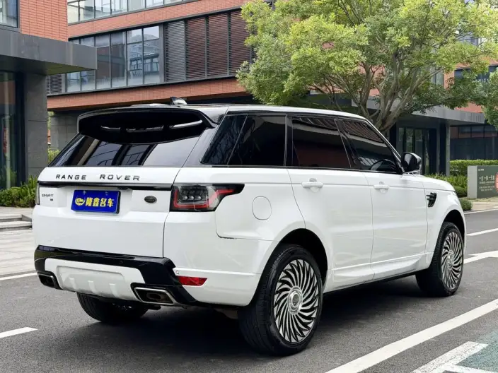 Range Rover Sport 2020 Model 3.0 L6 HSE DYNAMIC – фото 6