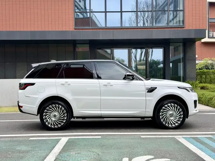 Range Rover Sport 2020 Model 3.0 L6 HSE DYNAMIC – фото 7