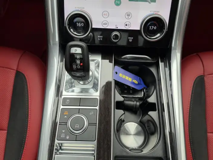 Range Rover Sport 2020 Model 3.0 L6 HSE DYNAMIC – фото 19