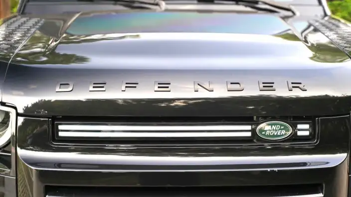 Land Rover Defender 2023 Model Facelift 110 P400 X-Dynamic HSE – фото 5