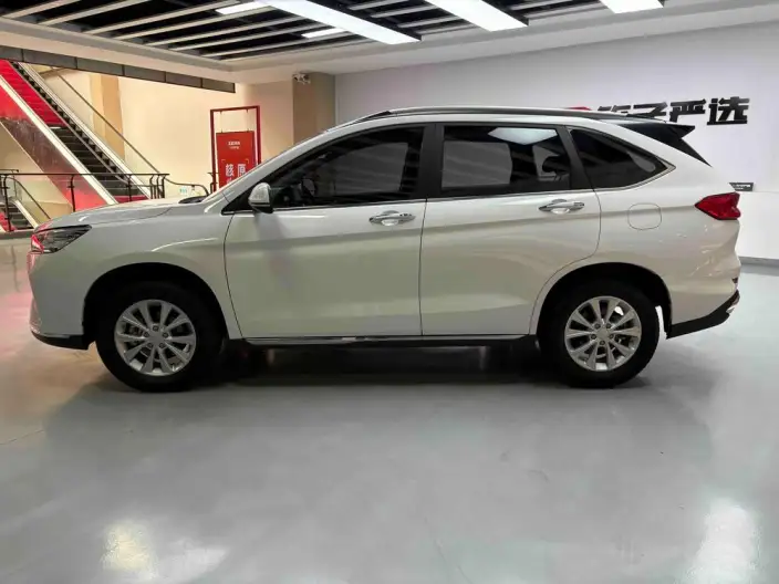 Haval M6 2021 Model PLUS 1.5T DCT Luxury Smart Connect Model – фото 4