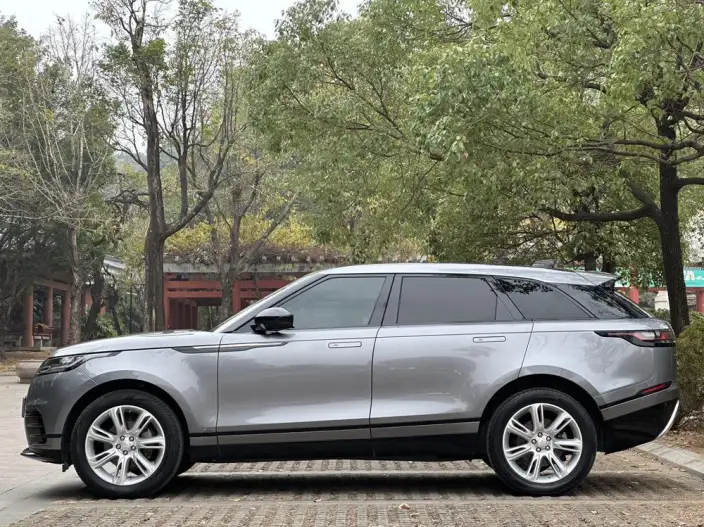 Range Rover Velar 2020 Model P250 R-DYNAMIC S – фото 4