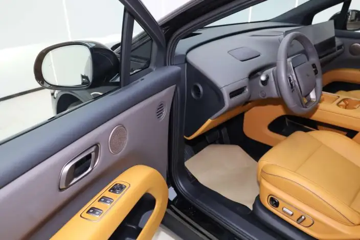 Li Auto i6 2025 Model 2WD Standard Edition – фото 27