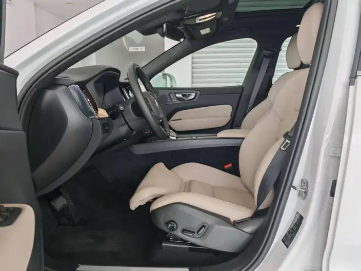 Volvo XC60 PHEV 2026 Model T8 4WD Long Battery Life Pro Smart Range Deluxe Edition – фото 22