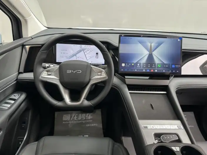 BYD M9 2025 Model 1060 Pilot Edition – фото 8