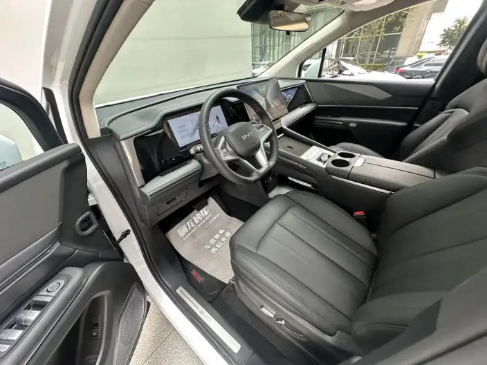 BYD M9 2025 Model 1060 Pilot Edition – фото 14