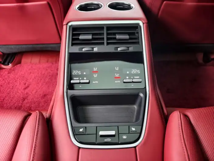 Panamera 2023 Model Panamera Executive Extended Edition 2.9T – фото 9