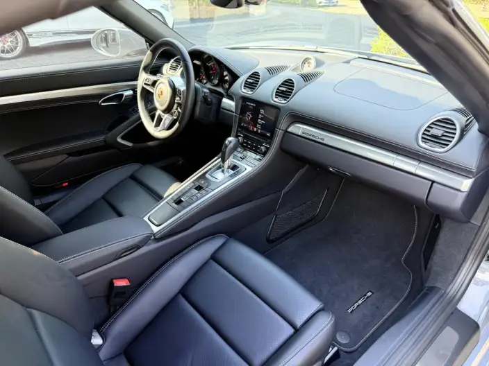 Porsche 718 2023 Model Boxster Style Edition 2.0T – фото 8