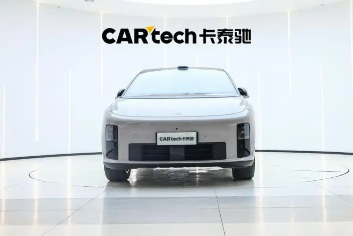 Li Auto i6 2025 Model 2WD Standard Edition – фото 2