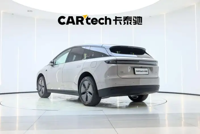 Li Auto i6 2025 Model 2WD Standard Edition – фото 5