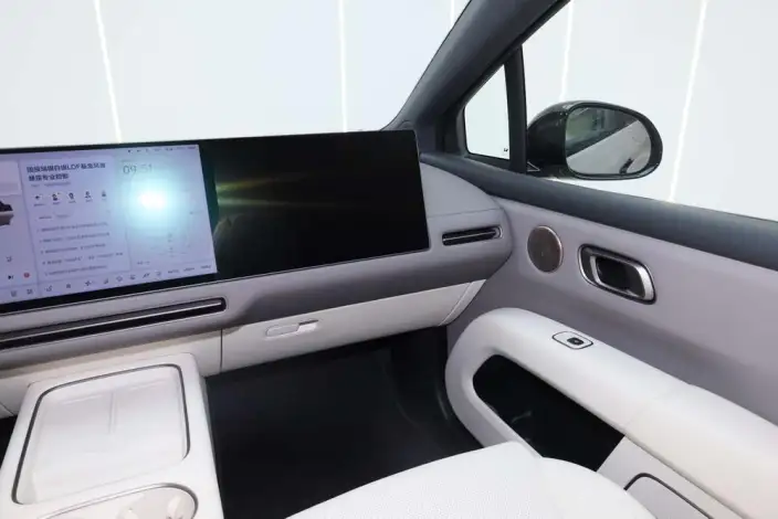 Li Auto i6 2025 Model 2WD Standard Edition – фото 18