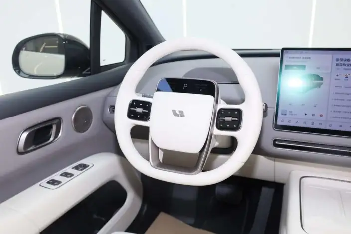 Li Auto i6 2025 Model 2WD Standard Edition – фото 21