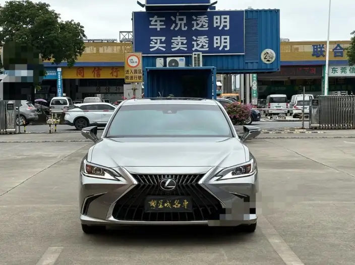 Lexus ES 2021 Model 200 Superior Edition – фото 2