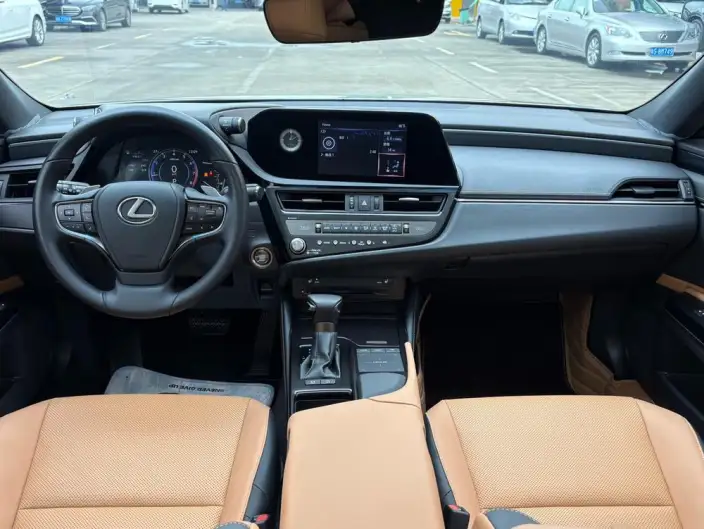 Lexus ES 2021 Model 200 Superior Edition – фото 12