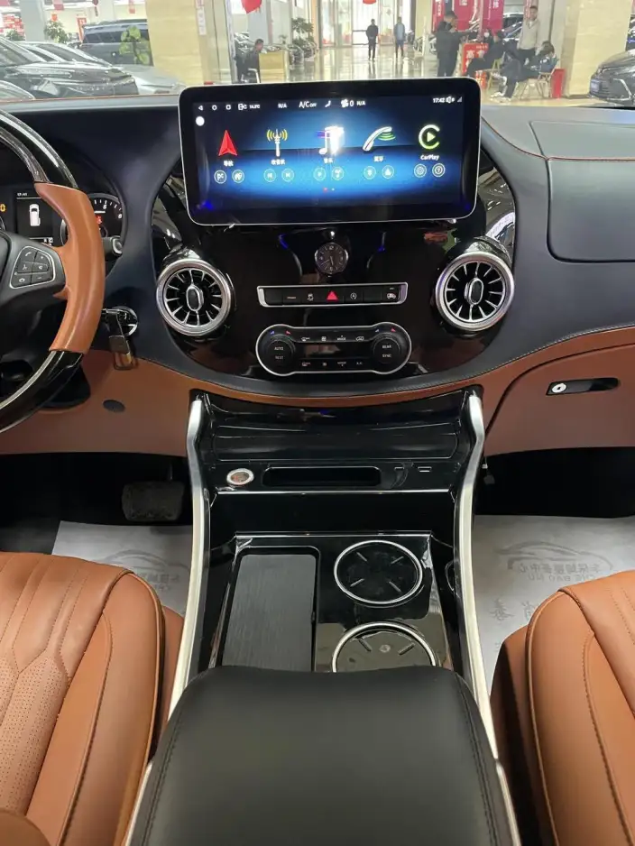Viano 2023 Model 2.0T Elite Edition 7 seat – фото 13
