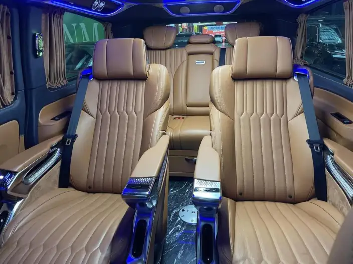 Viano 2023 Model 2.0T Elite Edition 7 seat – фото 16
