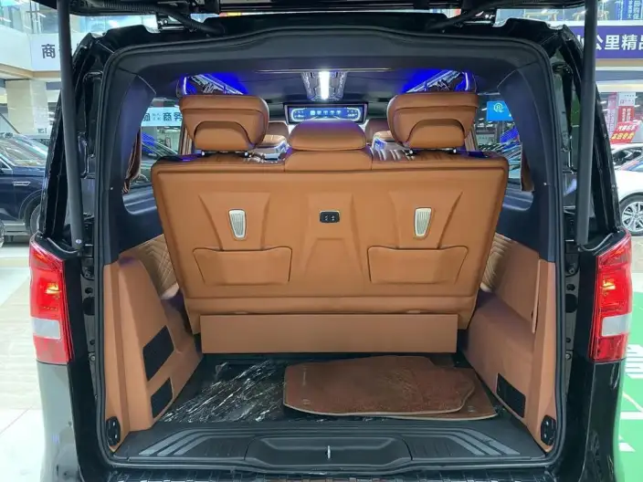 Viano 2023 Model 2.0T Elite Edition 7 seat – фото 17