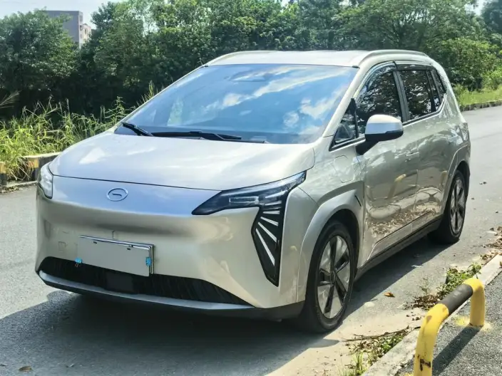 AION Y 2023 Model Plus 510 Lexiang Edition – фото 1