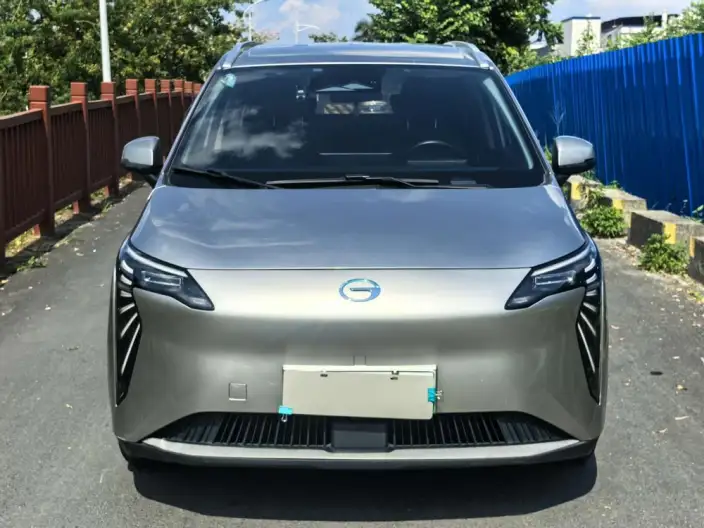AION Y 2023 Model Plus 510 Lexiang Edition – фото 2